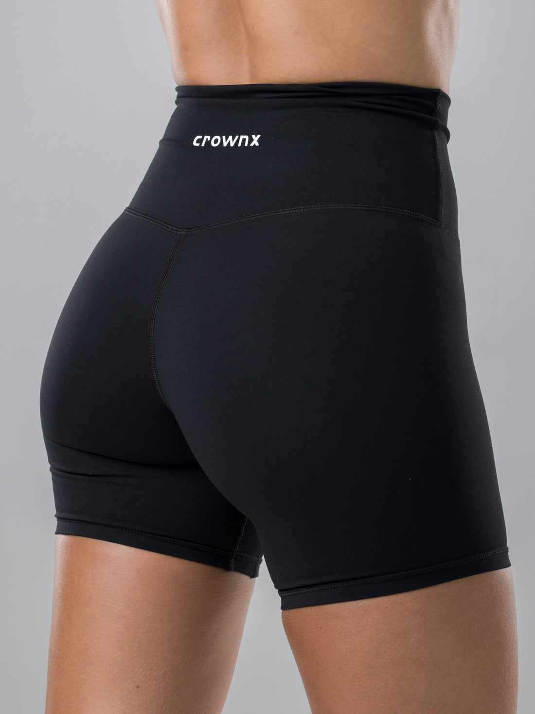 Short Aura Black